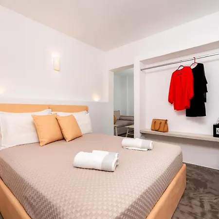 Aerenia Luxury 4* カルテラドス