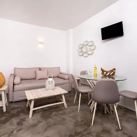 Aerenia Luxury 2* Karterádos