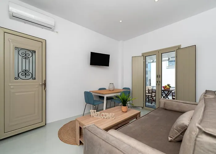 Aerenia Luxury アパートホテル 4*