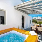 Aerenia Luxury Aparthotel 4*
