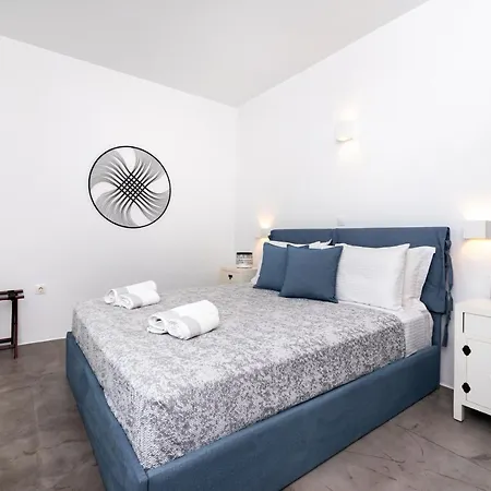 Aerenia Luxury Aparthotel Karterados (Santorini)