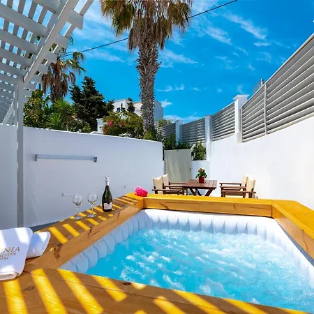 Aerenia Luxury Aparthotel 2*