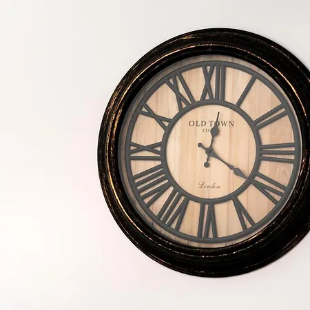 Aerenia Luxury شقة فندقية