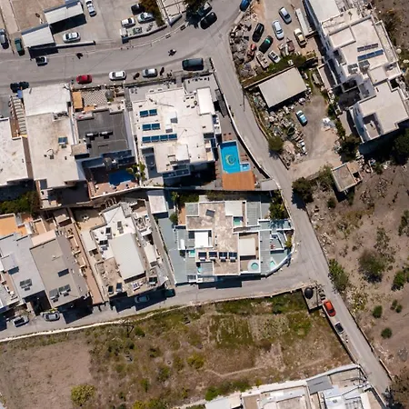 Aerenia Luxury Aparthotel 4*