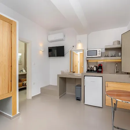 Aparthotel Aerenia Luxury 2*