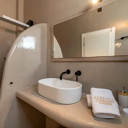 Aerenia Luxury كارتيرادوس