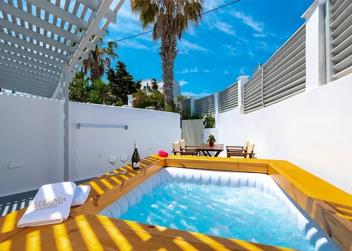 Aerenia Luxury Lägenhetshotell 4*