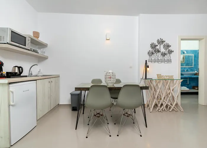 Aerenia Luxury Karterados (Santorini)