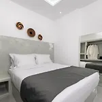 Aerenia Luxury Apartmanhotel Karterádosz